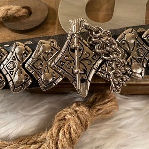 Silver Blk Small Full Metal Studded Rose Belt